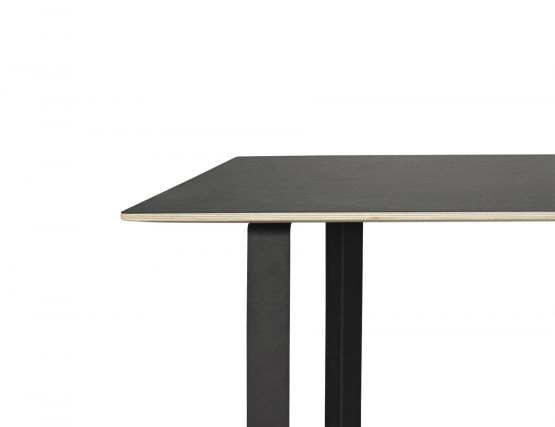 Black Muuto Dining