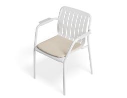 P 5 Roku Armchair White Huskpad1