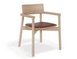 Andi_Armchair_Natural_TanVinylPad_MAIN_V2
