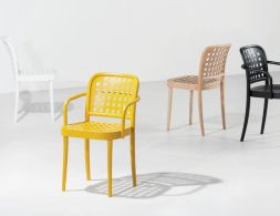 822 Diningchair Insitu