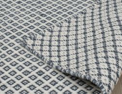 Rubick Blue Ivory_0008_Rubick Blue Ivory The Rug Collection Fold 1