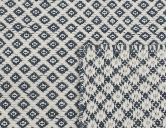 Rubick Blue Ivory_0005_Rubick Blue Ivory The Rug Collection Bacl Detail 02