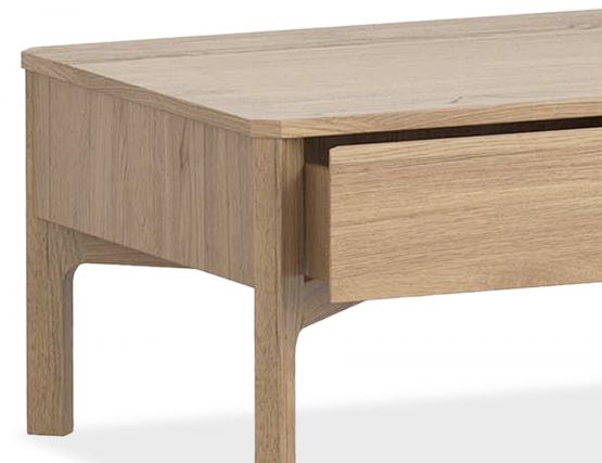 Axton Coffee Table 1300 Closeup 02