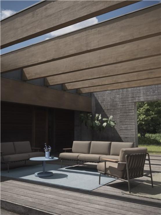 Settle Sofa 3 2 Lounge Chair Ribbed Weave 5 Taupe Ply Rug Recycled Polyester Light Blue Ridge Vase 16 Glass Muuto Org_ 550x550 