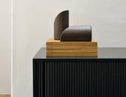 C139002634 Ethnicraft Pi Bookends Mahogany Dark Brown 03