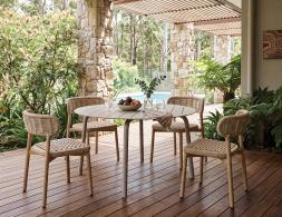 Round Roku Table Maya Chairs