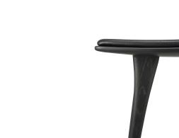 C139002542 Ethnicraft Osso Counter Stool Oak Black Black Leather 07
