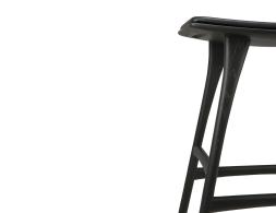 C139002542 Ethnicraft Osso Counter Stool Oak Black Black Leather 09
